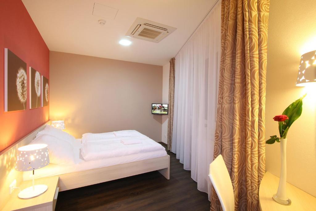 Hotel Gol Garni Olomouc Phòng bức ảnh
